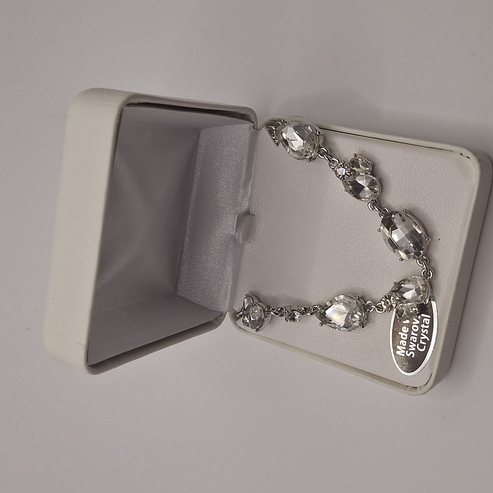 Boxed Swarovski Crystal Statement Necklace – Silver Tone - Picture 6 of 8